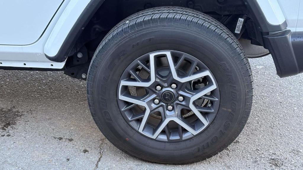 new 2025 Jeep Wrangler car, priced at $55,530