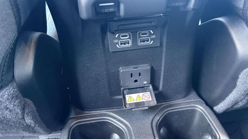 new 2025 Jeep Wrangler car, priced at $55,530