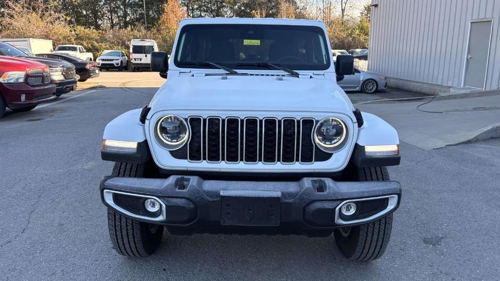 new 2025 Jeep Wrangler car, priced at $55,530