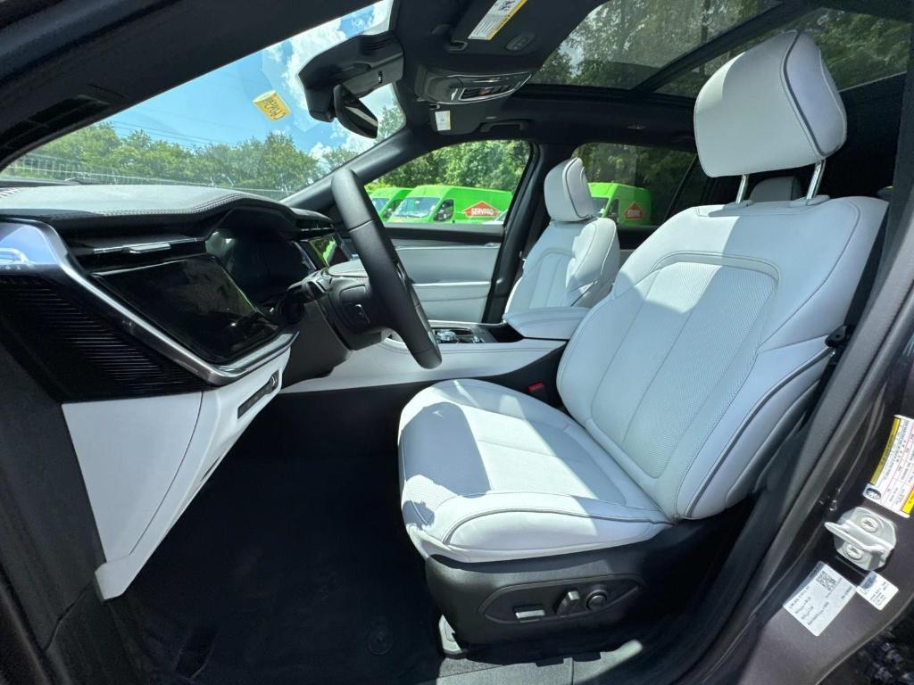 new 2025 Jeep Wagoneer S car, priced at $55,852