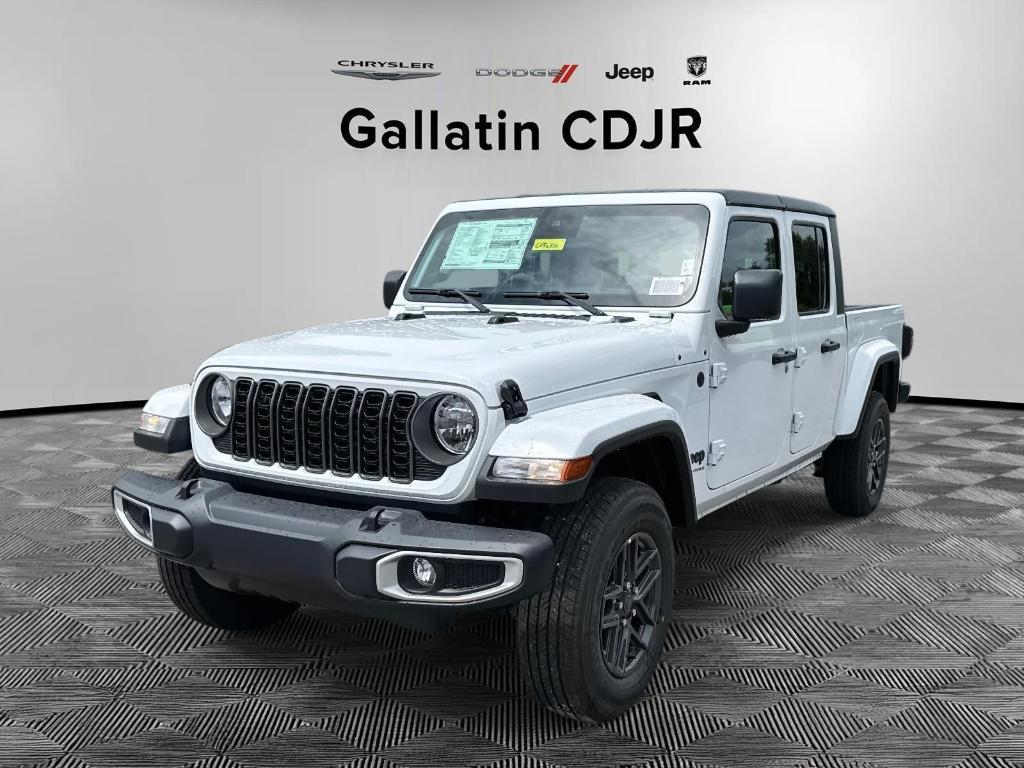new 2025 Jeep Gladiator car, priced at $45,579