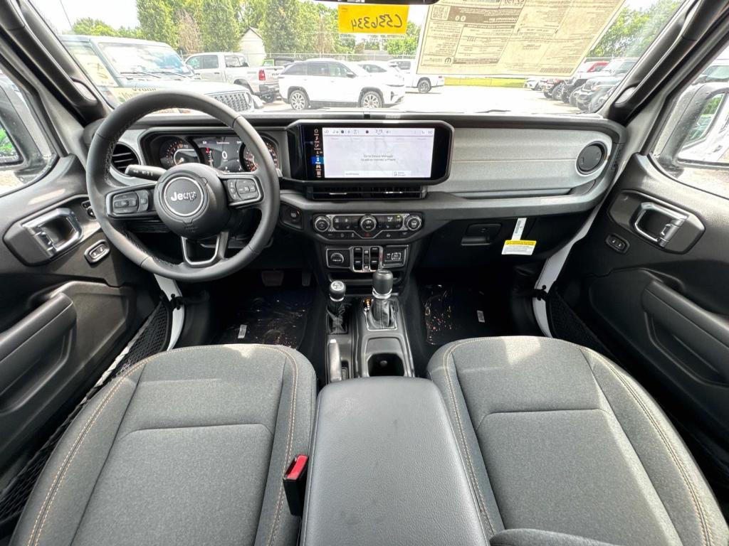 new 2025 Jeep Gladiator car, priced at $45,579