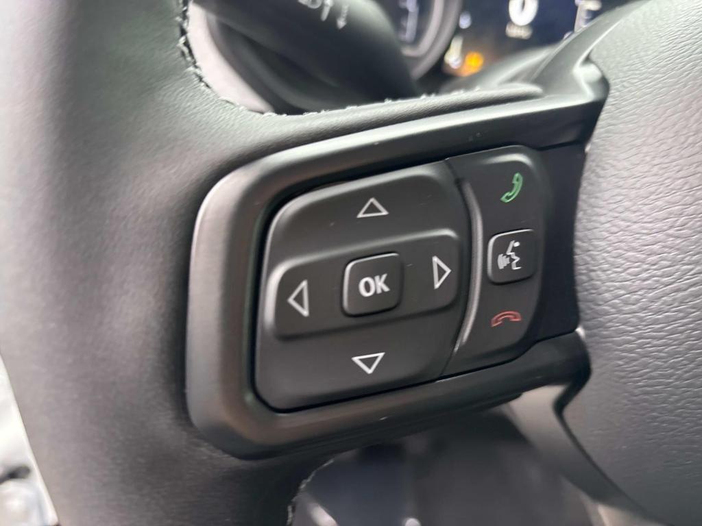 new 2025 Jeep Wrangler car, priced at $39,989