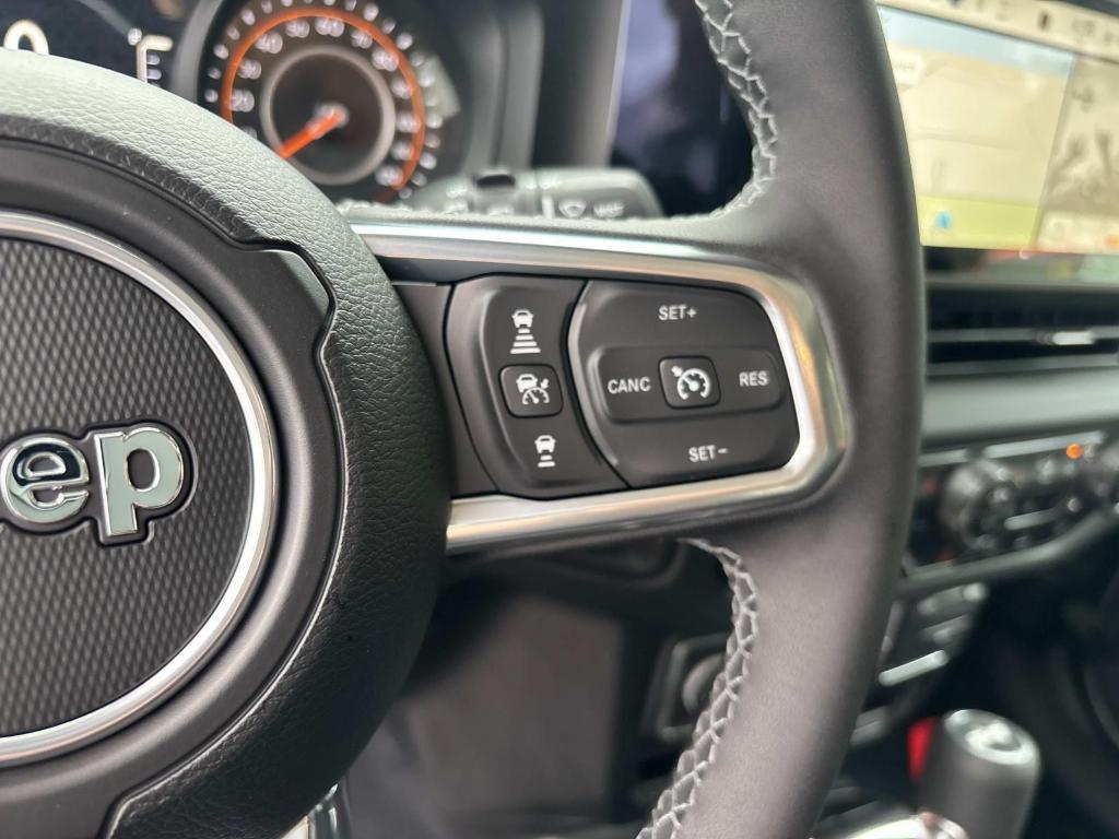 new 2025 Jeep Wrangler car, priced at $52,572