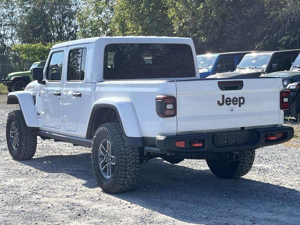 new 2025 Jeep Gladiator car, priced at $54,532