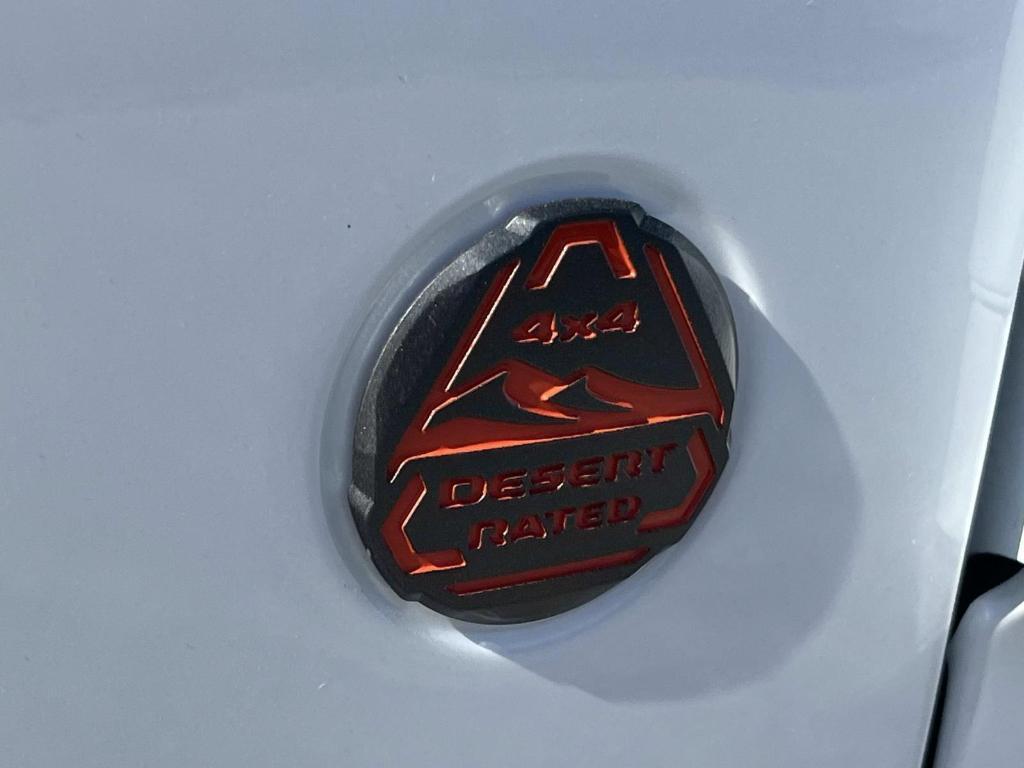 new 2025 Jeep Gladiator car, priced at $54,532