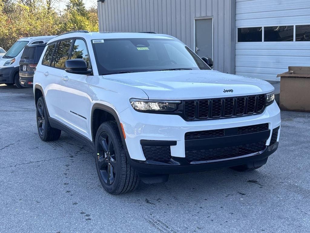 new 2025 Jeep Grand Cherokee L car, priced at $50,775
