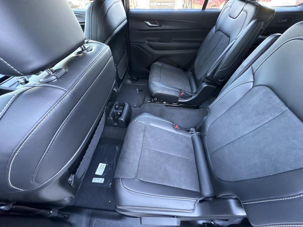 new 2025 Jeep Grand Cherokee L car, priced at $50,775