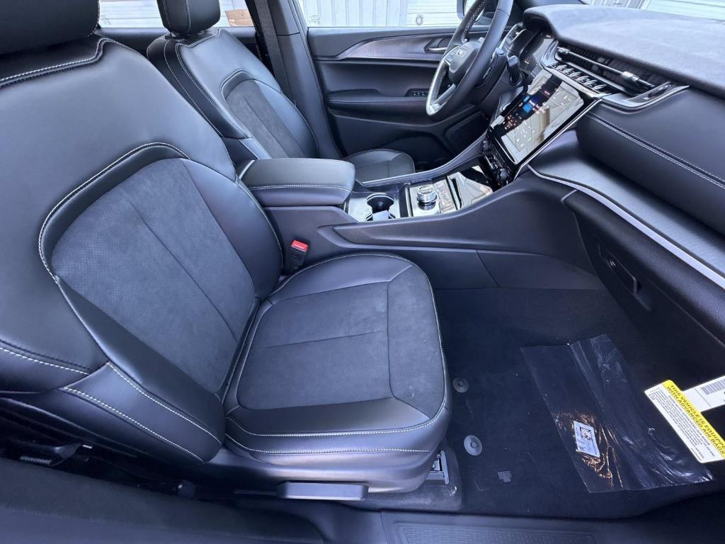 new 2025 Jeep Grand Cherokee L car, priced at $50,775