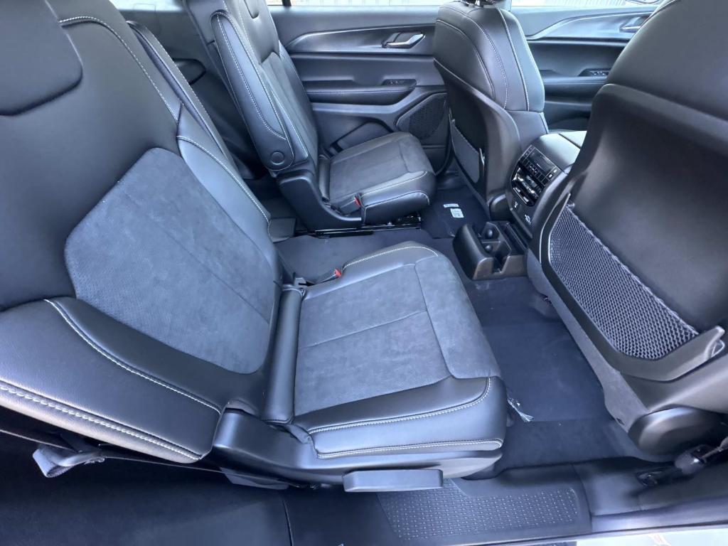 new 2025 Jeep Grand Cherokee L car, priced at $50,775