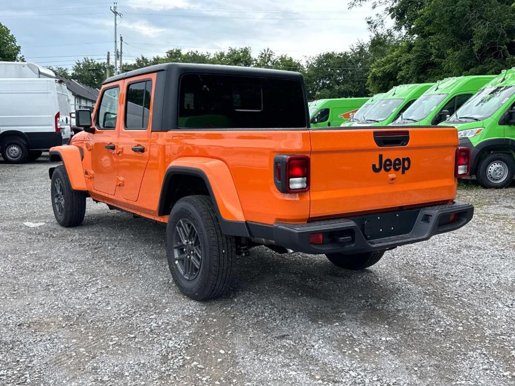 new 2025 Jeep Gladiator car, priced at $46,345