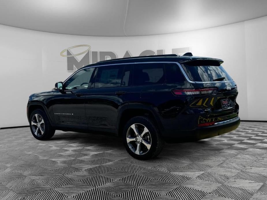 new 2024 Jeep Grand Cherokee L car, priced at $51,481