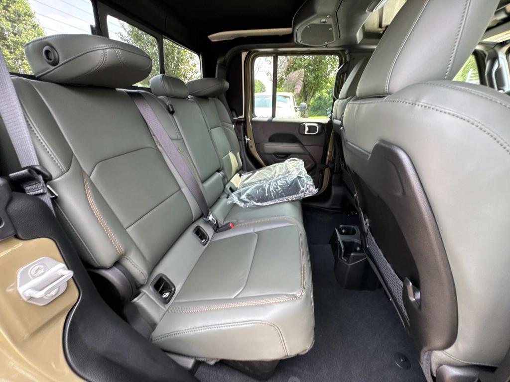 new 2025 Jeep Gladiator car, priced at $55,465