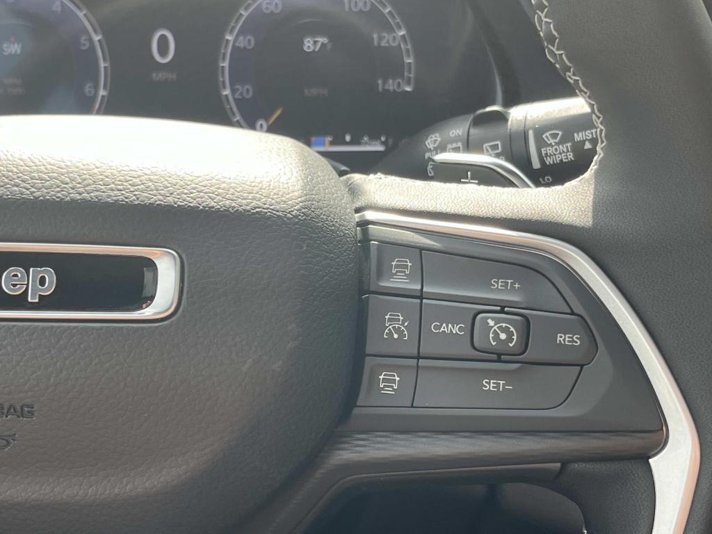 new 2025 Jeep Grand Cherokee L car, priced at $45,106