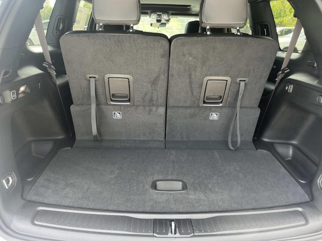 new 2025 Jeep Grand Cherokee L car, priced at $45,106