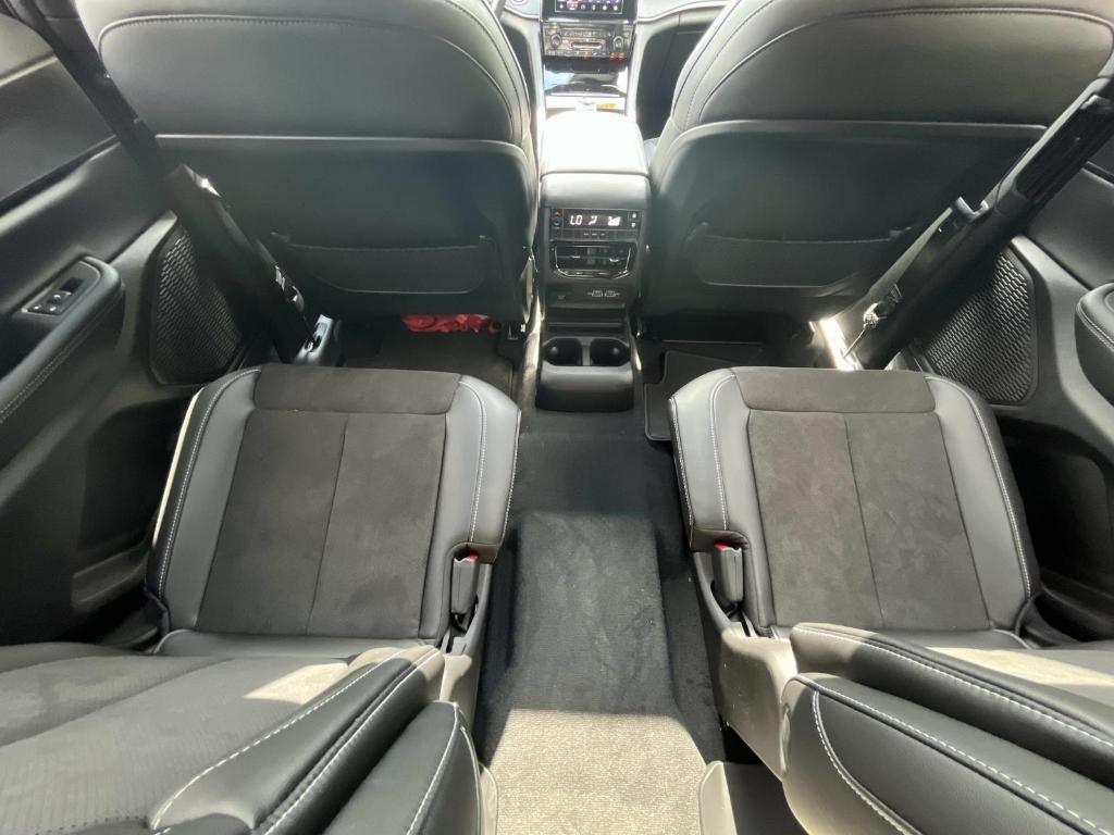 new 2025 Jeep Grand Cherokee L car, priced at $45,106