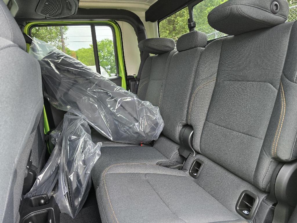 new 2025 Jeep Gladiator car, priced at $48,824