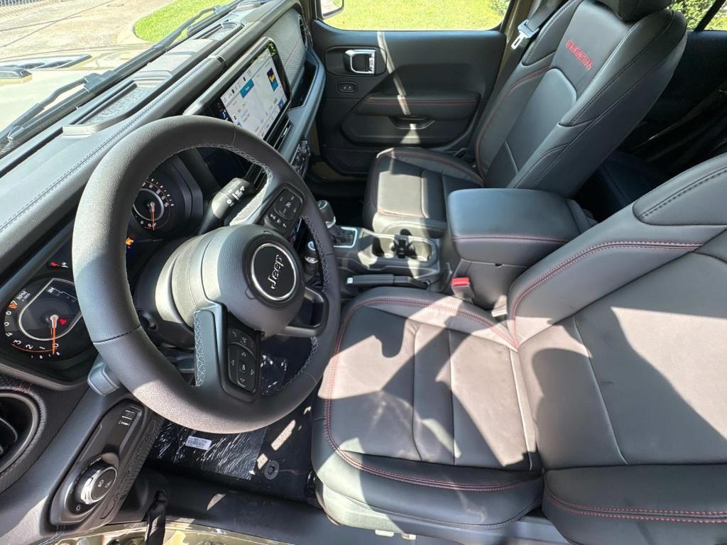 new 2025 Jeep Gladiator car, priced at $52,128