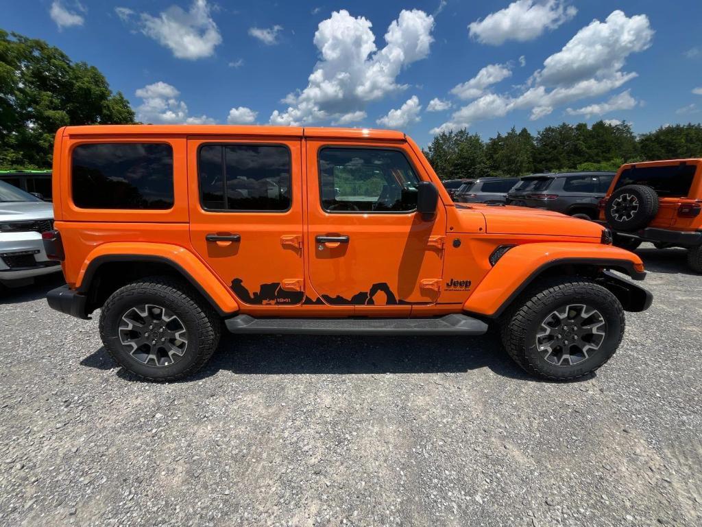 new 2025 Jeep Wrangler car, priced at $52,557
