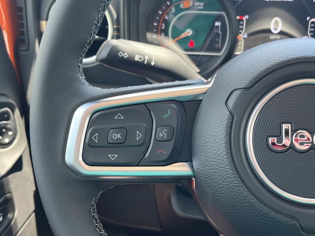 new 2025 Jeep Wrangler car, priced at $52,557