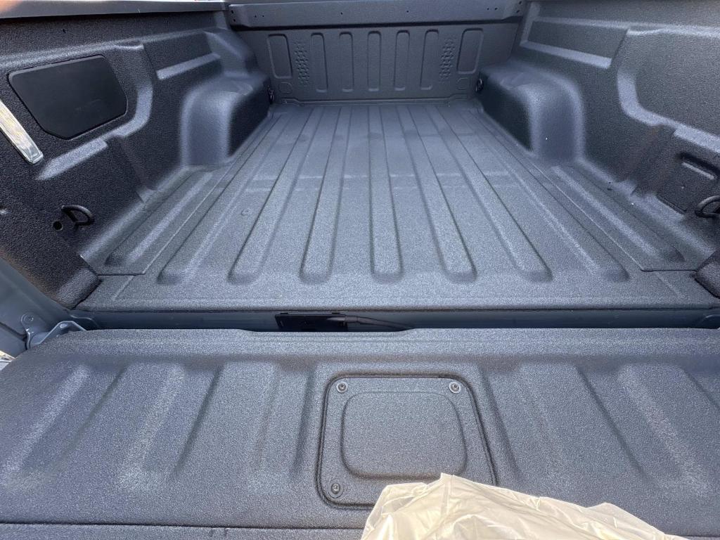 new 2025 Jeep Gladiator car, priced at $53,088