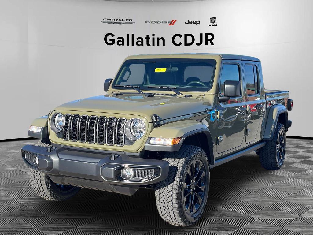 new 2025 Jeep Gladiator car, priced at $44,680