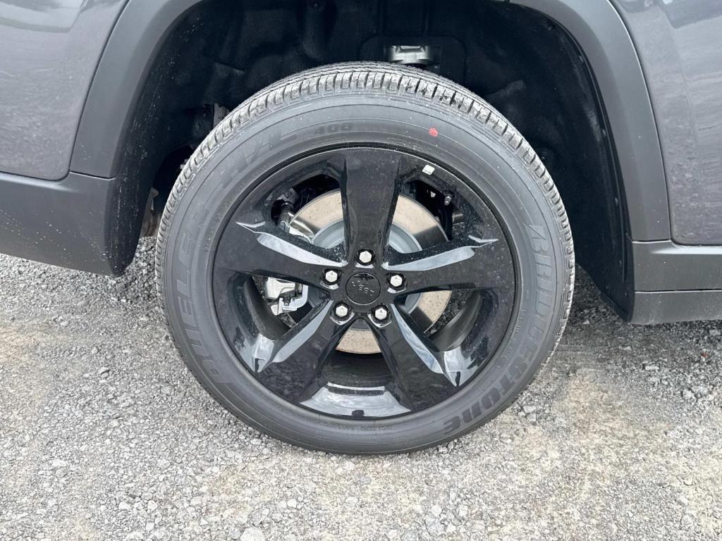 new 2025 Jeep Grand Cherokee L car, priced at $45,413