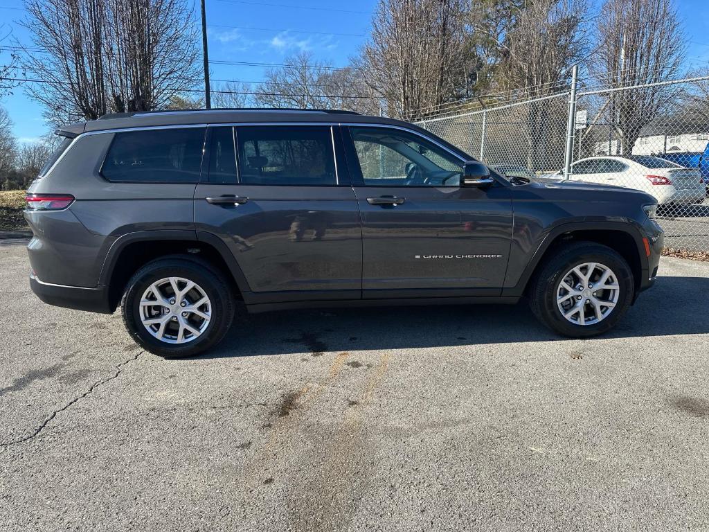 used 2022 Jeep Grand Cherokee L car, priced at $33,944