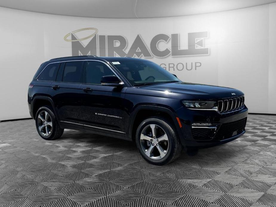 new 2024 Jeep Grand Cherokee car, priced at $53,500