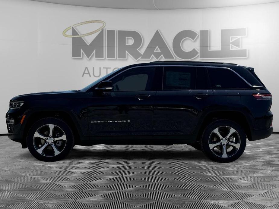 new 2024 Jeep Grand Cherokee car, priced at $53,500