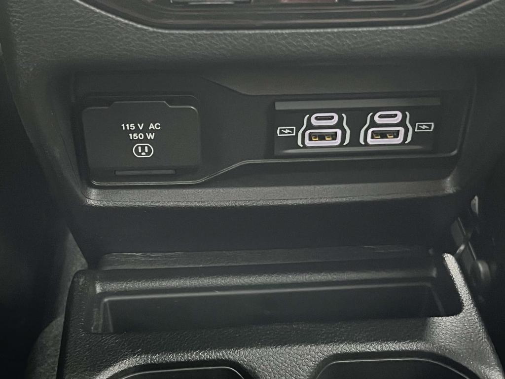 new 2025 Jeep Grand Cherokee L car, priced at $45,142