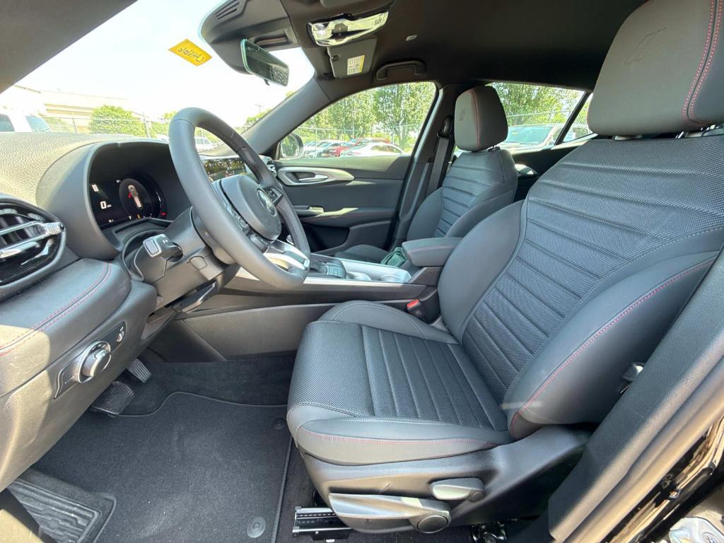 new 2025 Dodge Hornet car, priced at $30,350