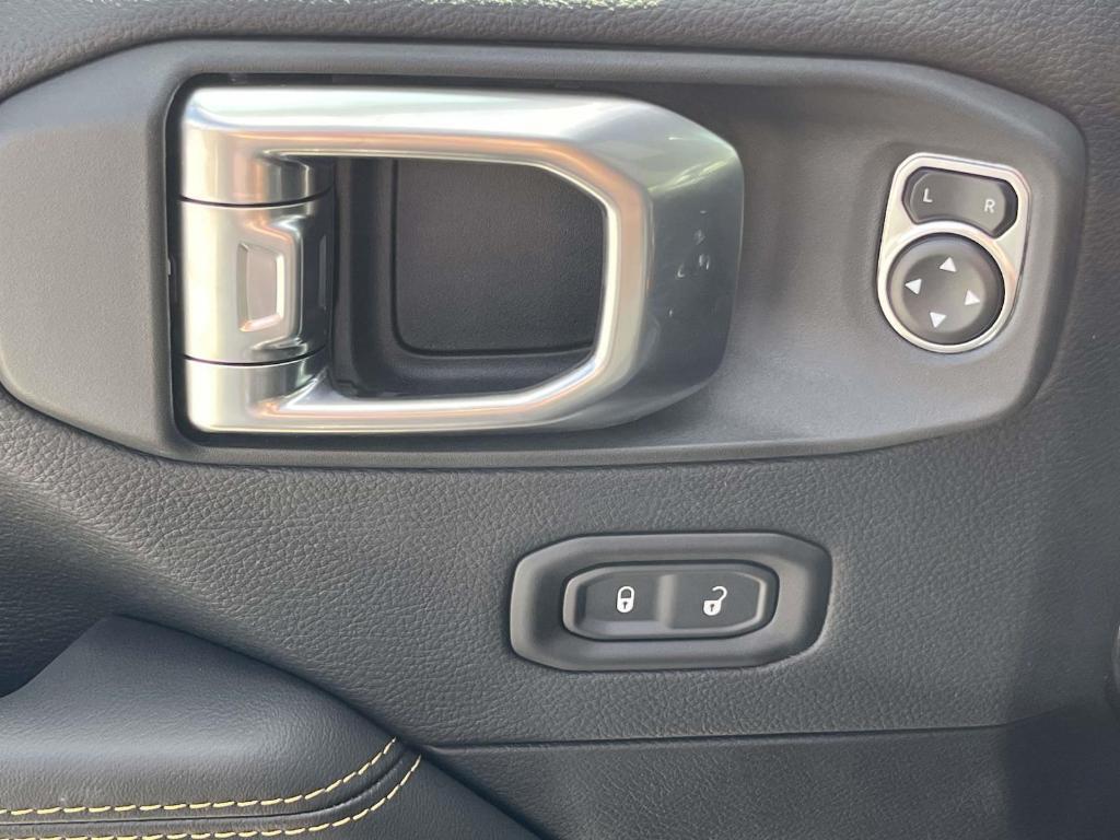 new 2026 Jeep Wrangler car, priced at $53,874