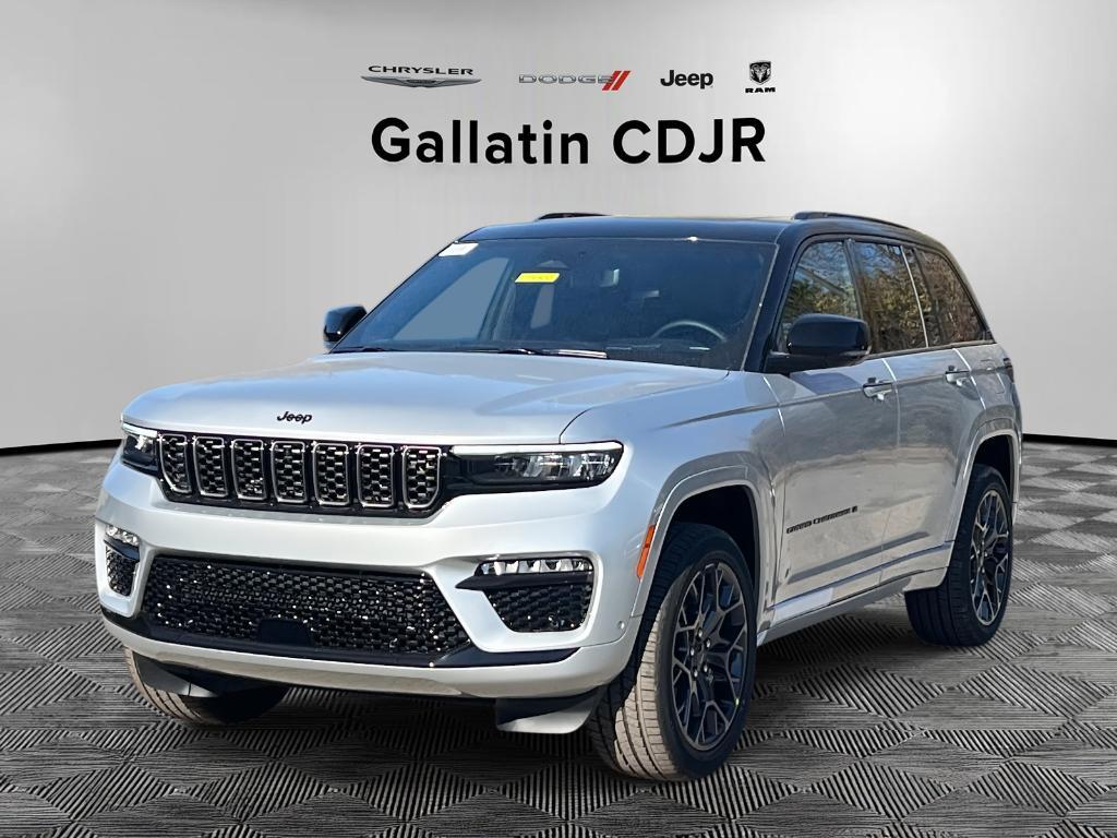new 2025 Jeep Grand Cherokee car, priced at $65,720