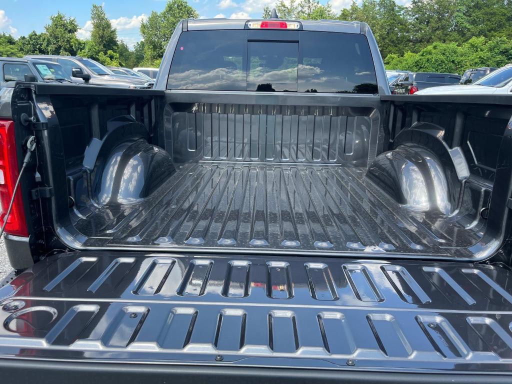 new 2025 Ram 1500 car, priced at $48,576