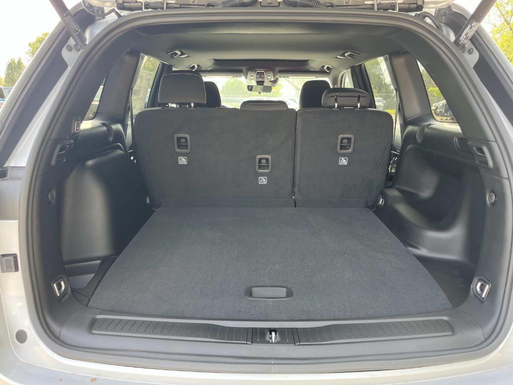 new 2025 Jeep Grand Cherokee car, priced at $44,170