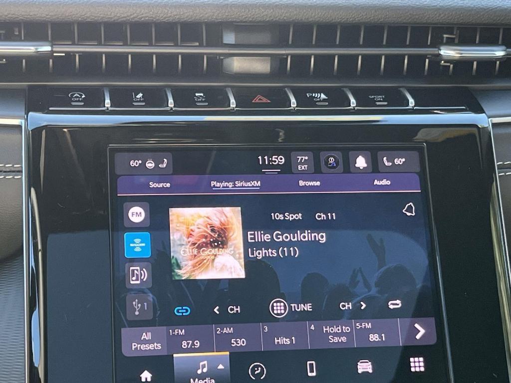 new 2025 Jeep Grand Cherokee car, priced at $44,170