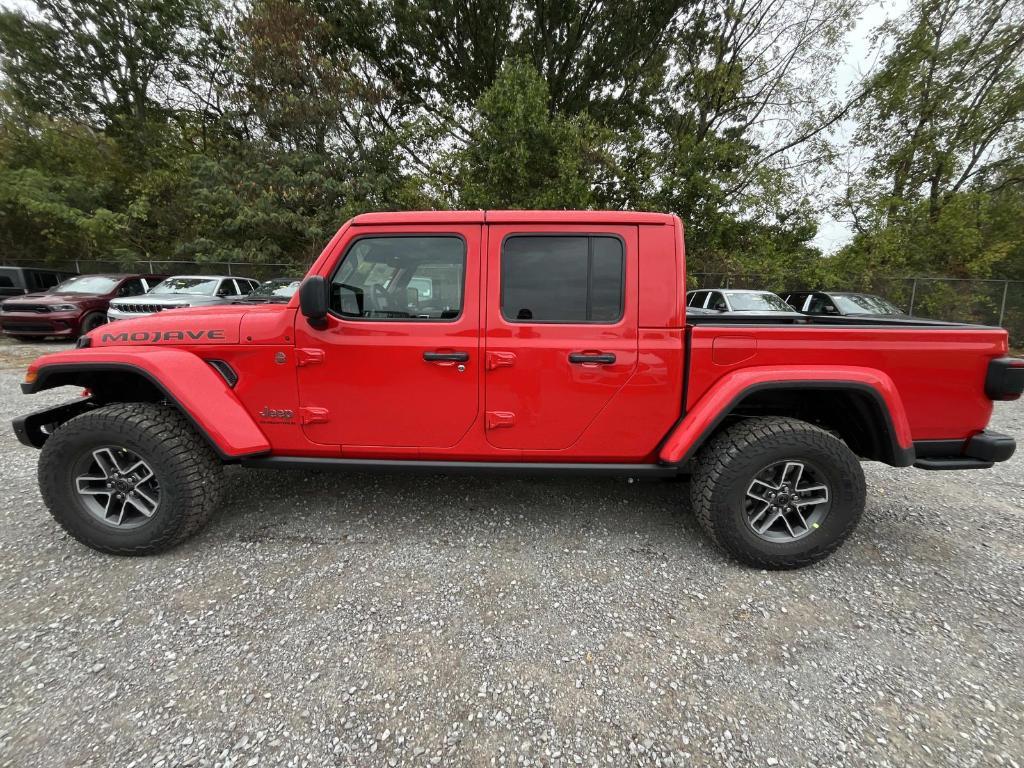 new 2025 Jeep Gladiator car, priced at $55,367