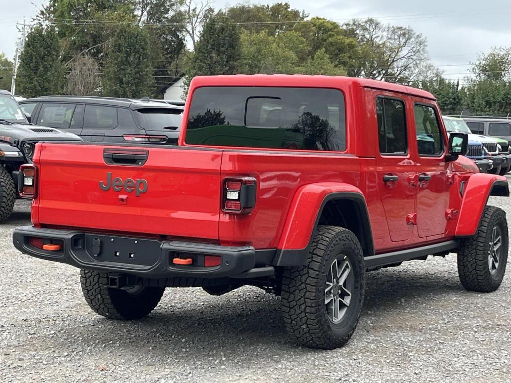 new 2025 Jeep Gladiator car, priced at $55,367