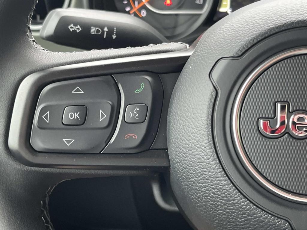 new 2025 Jeep Gladiator car, priced at $55,367