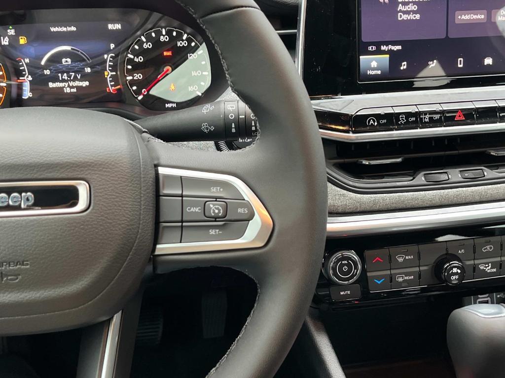 new 2025 Jeep Compass car, priced at $25,750