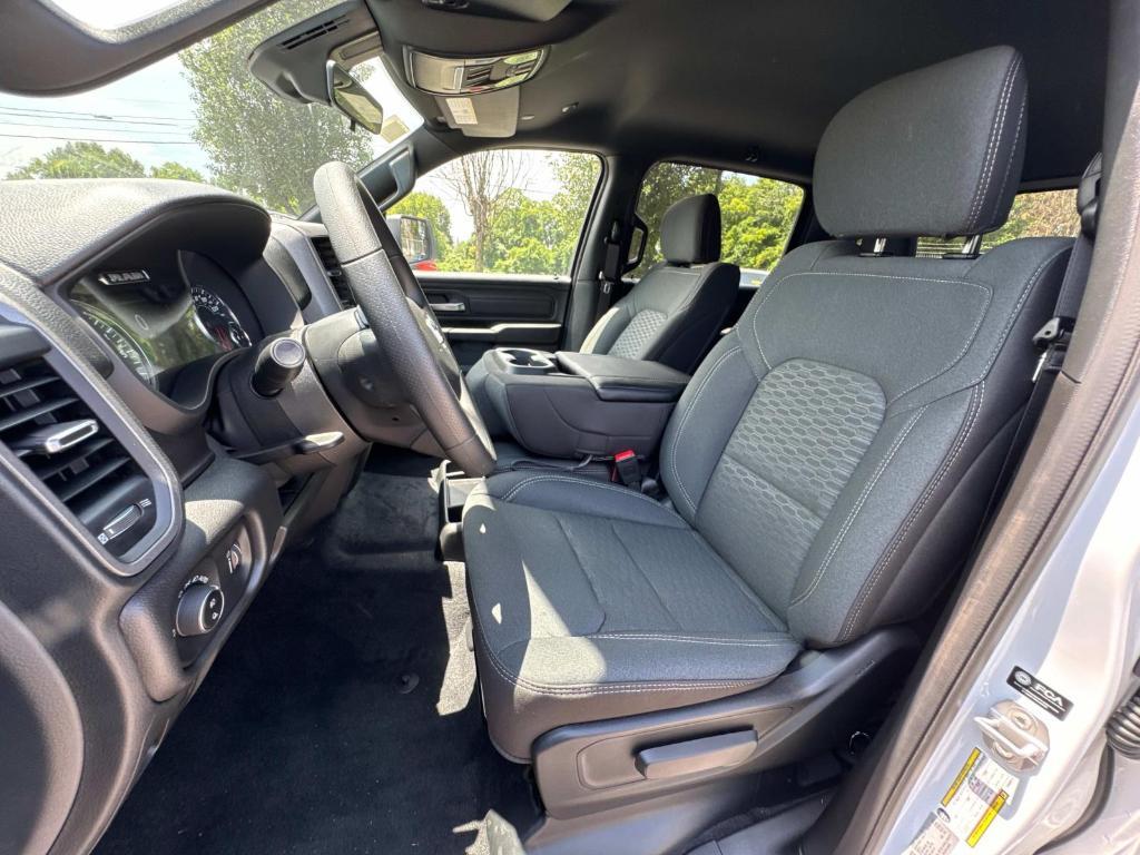 new 2025 Ram 1500 car, priced at $46,321
