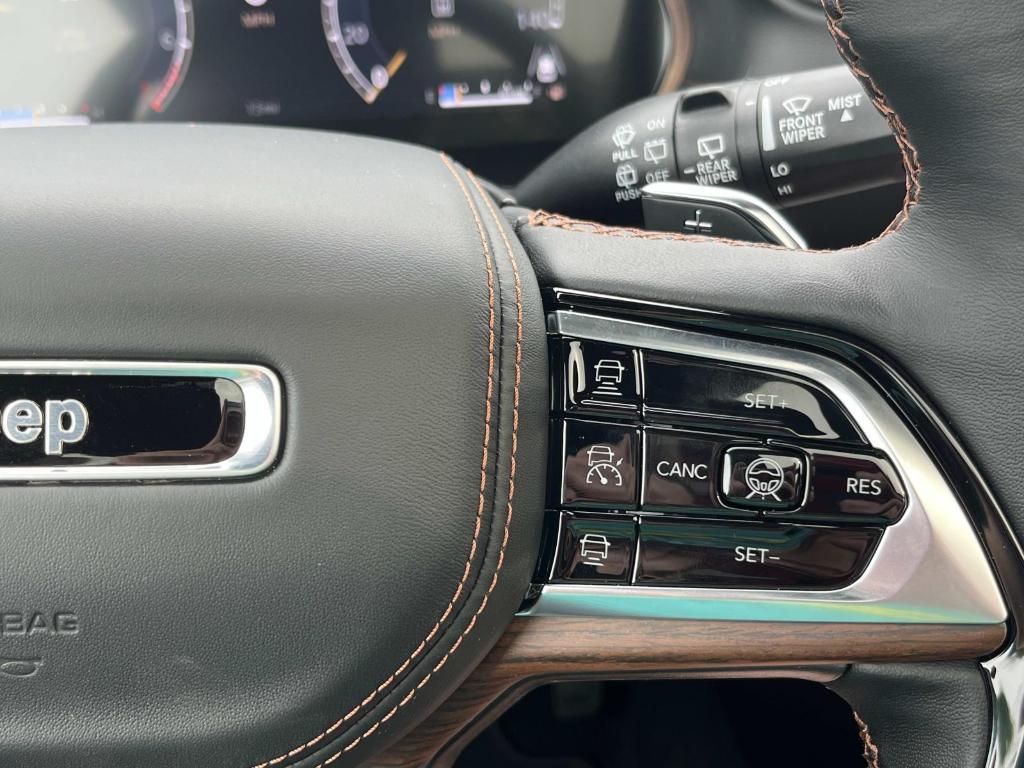 new 2025 Jeep Grand Cherokee L car, priced at $62,199