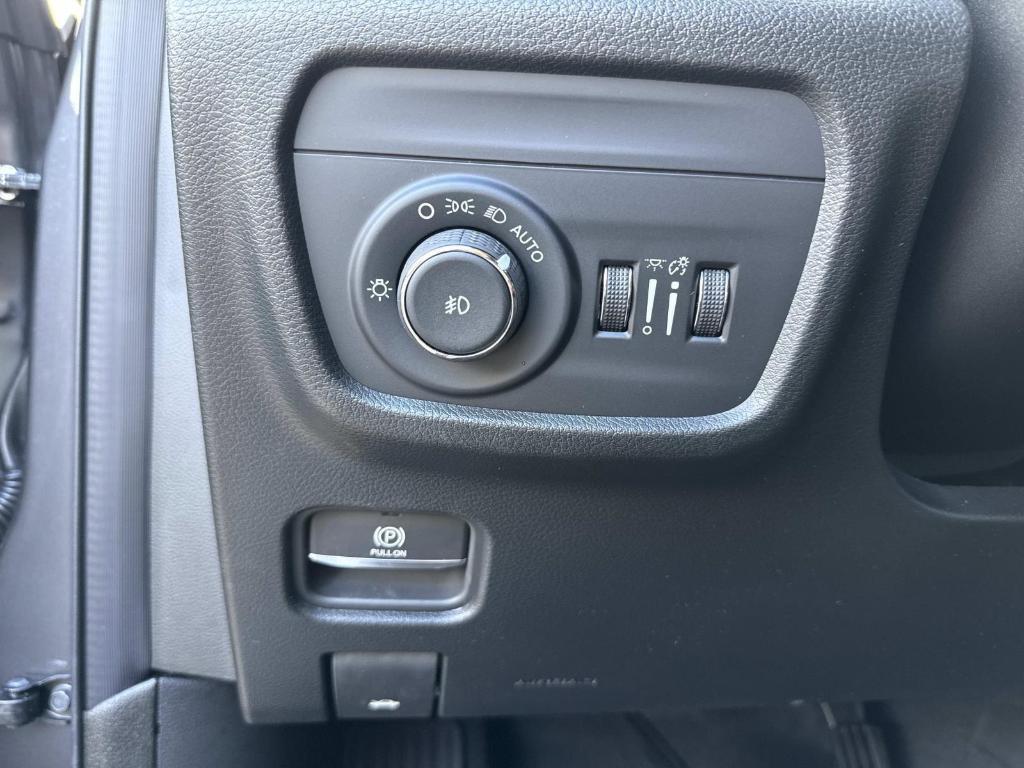 new 2025 Jeep Grand Cherokee L car, priced at $68,230