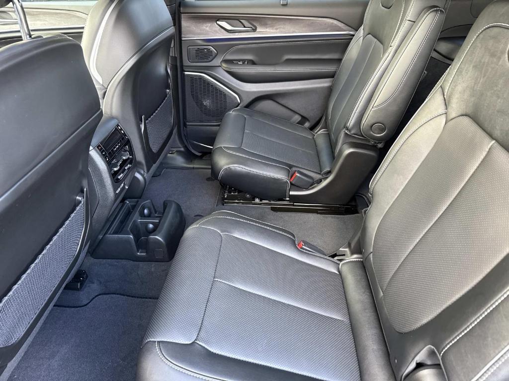 new 2025 Jeep Grand Cherokee L car, priced at $68,230