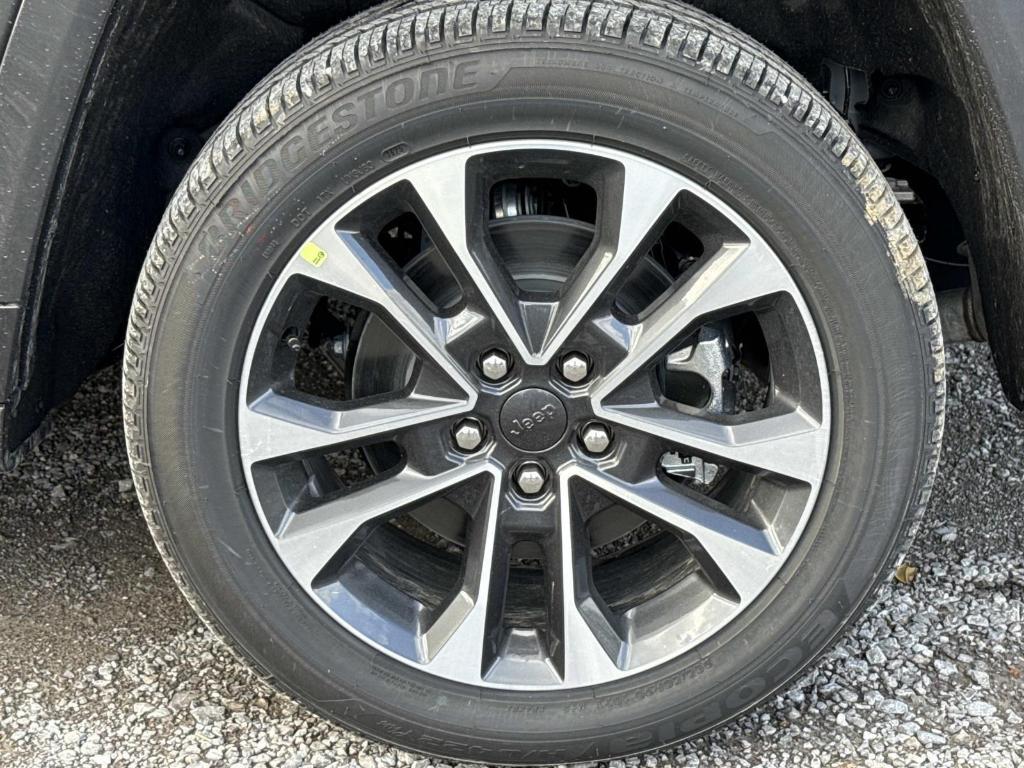 new 2025 Jeep Grand Cherokee L car, priced at $68,230