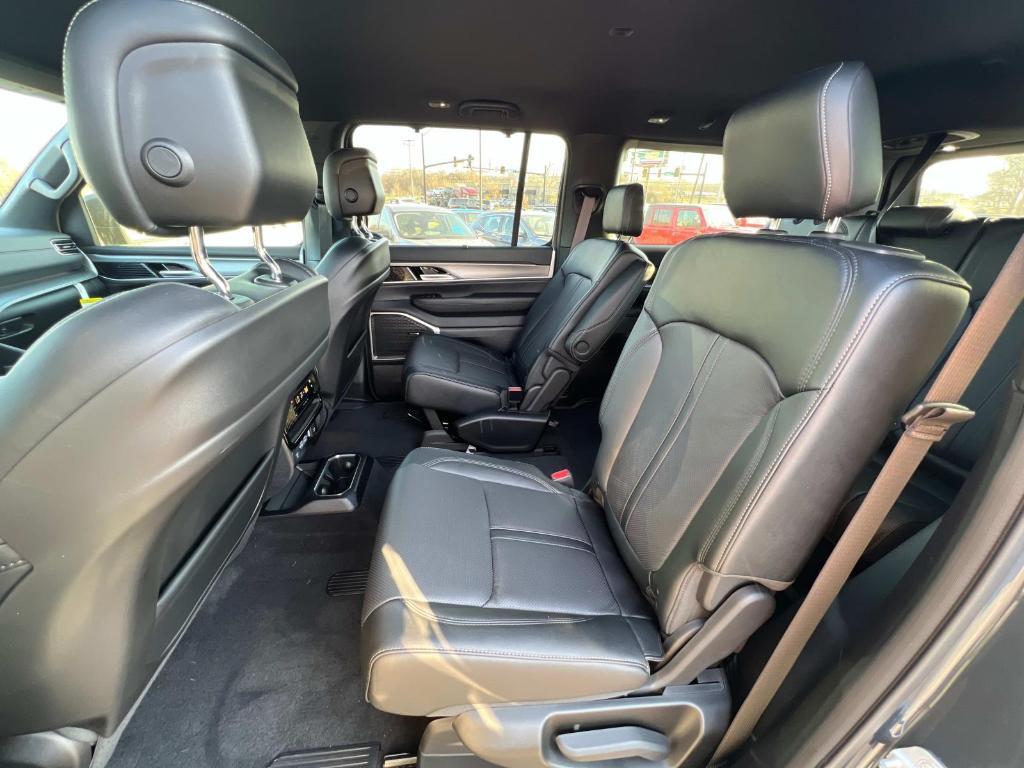 new 2025 Jeep Wagoneer car, priced at $67,522