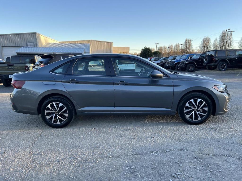 used 2024 Volkswagen Jetta car, priced at $18,577