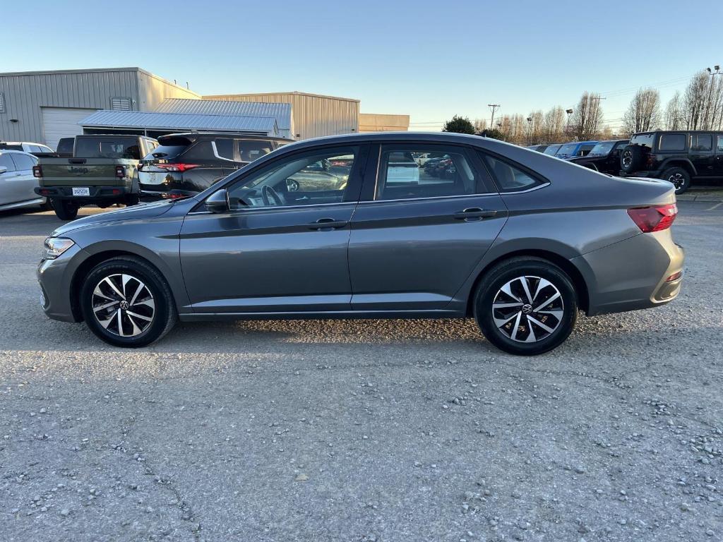 used 2024 Volkswagen Jetta car, priced at $18,577
