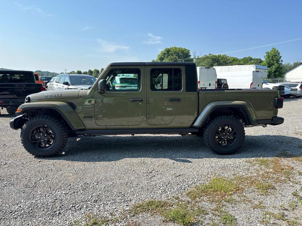 new 2025 Jeep Gladiator car, priced at $47,072
